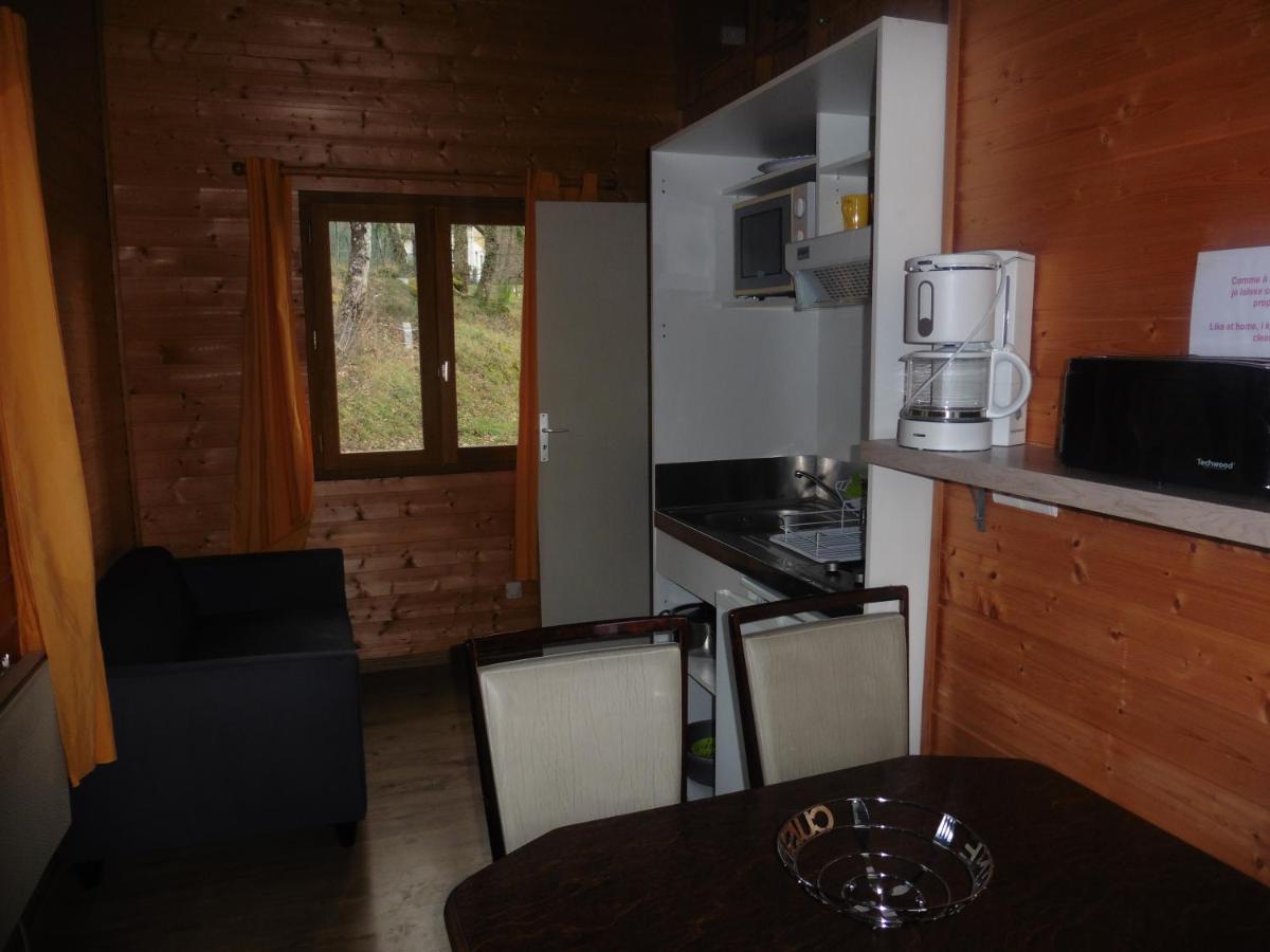 Camping Le Montbartoux Vollore-Ville Екстериор снимка