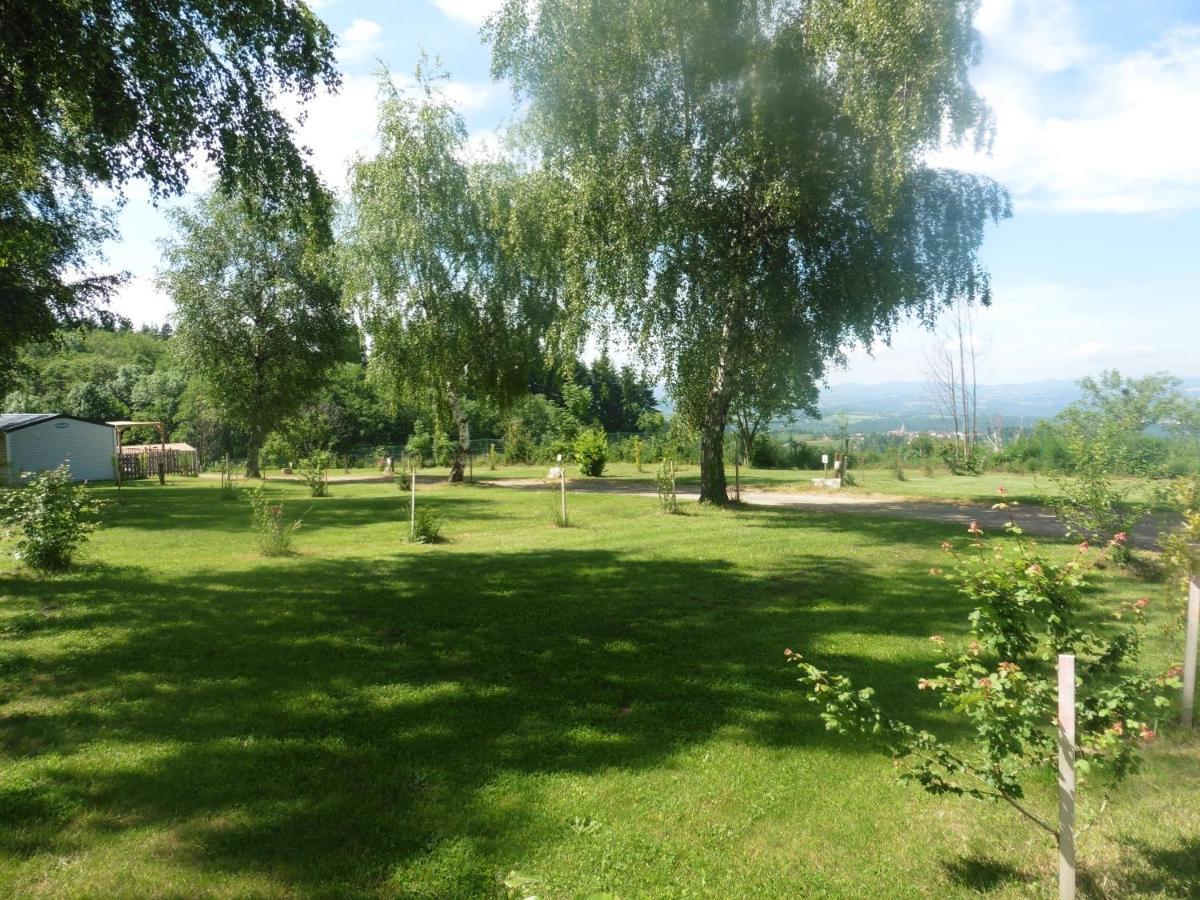 Camping Le Montbartoux Vollore-Ville Екстериор снимка