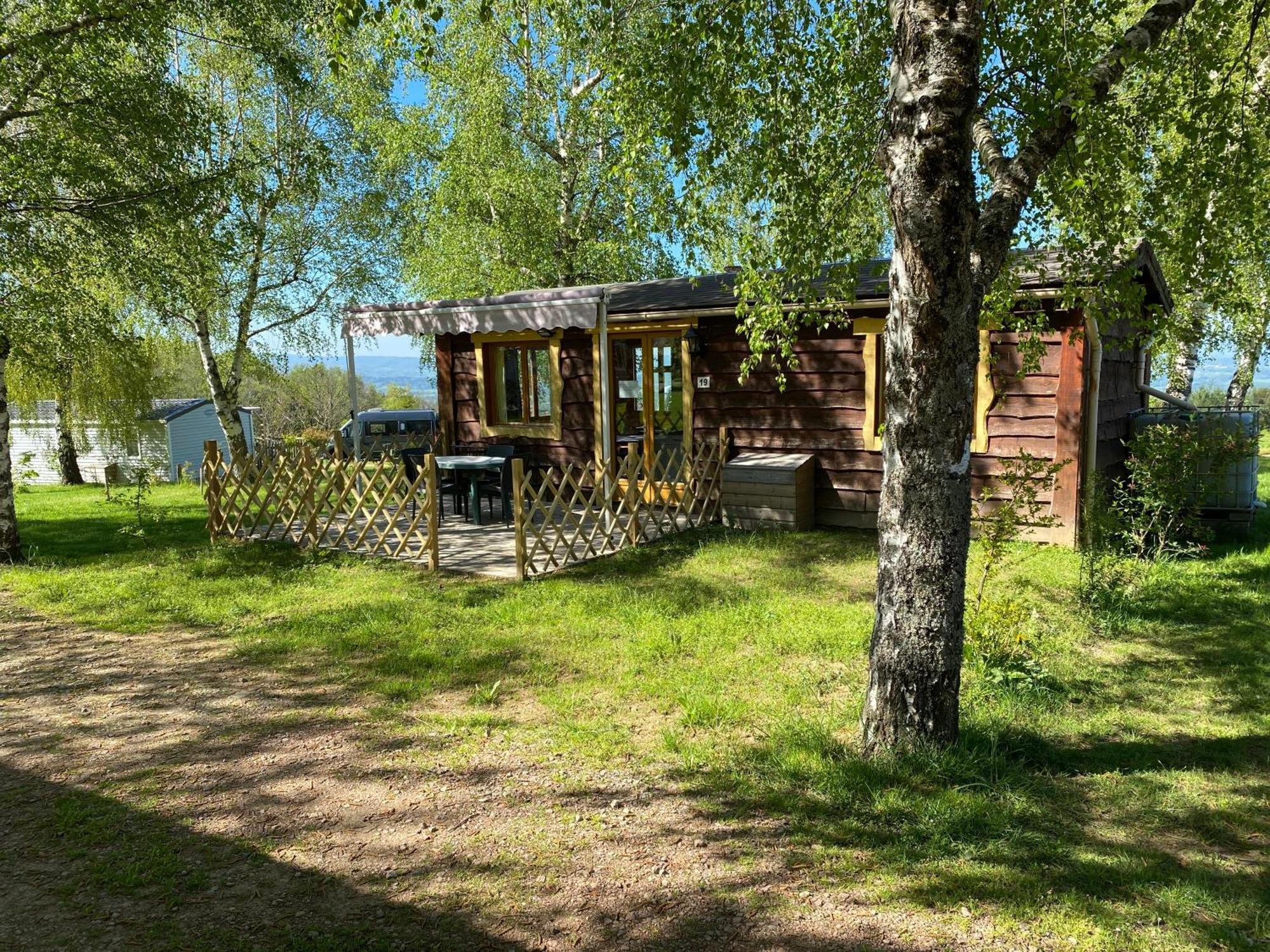 Camping Le Montbartoux Vollore-Ville Екстериор снимка