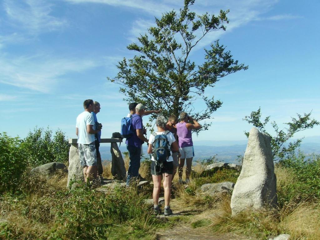 Camping Le Montbartoux Vollore-Ville Екстериор снимка