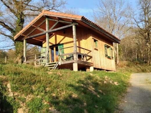 Camping Le Montbartoux Vollore-Ville Екстериор снимка
